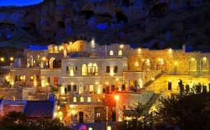 Hotelul din Peșteră